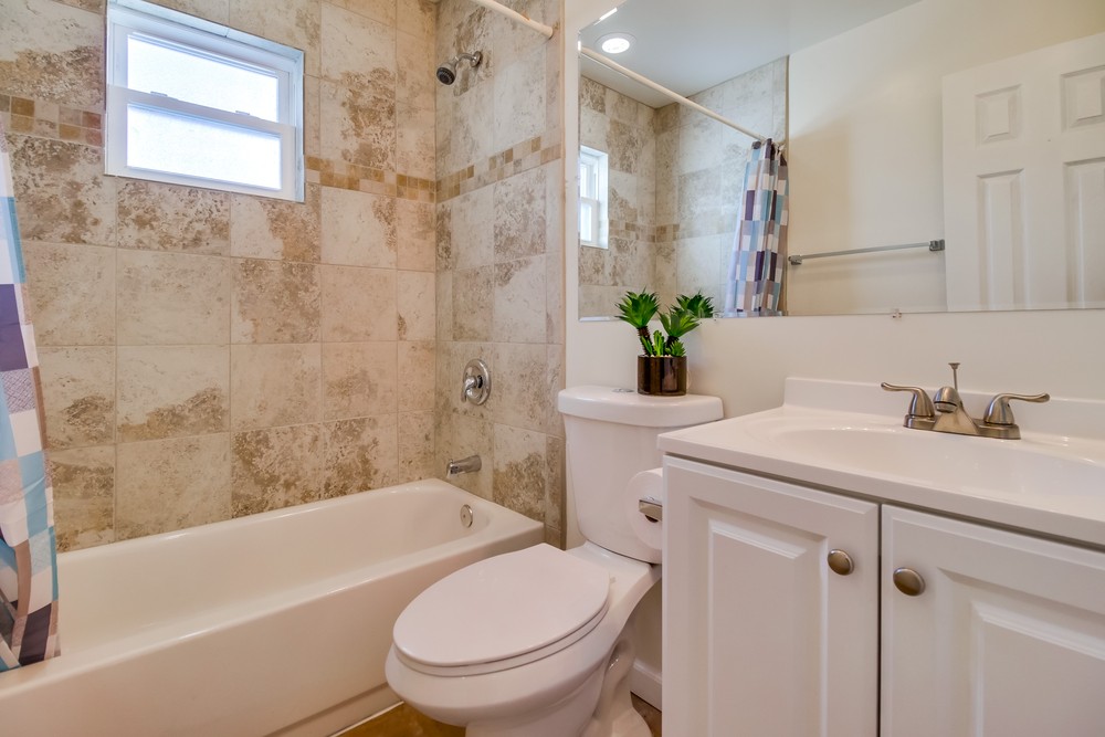 Virtual tour photo 17 of 46 for 3223 Euclid Ave