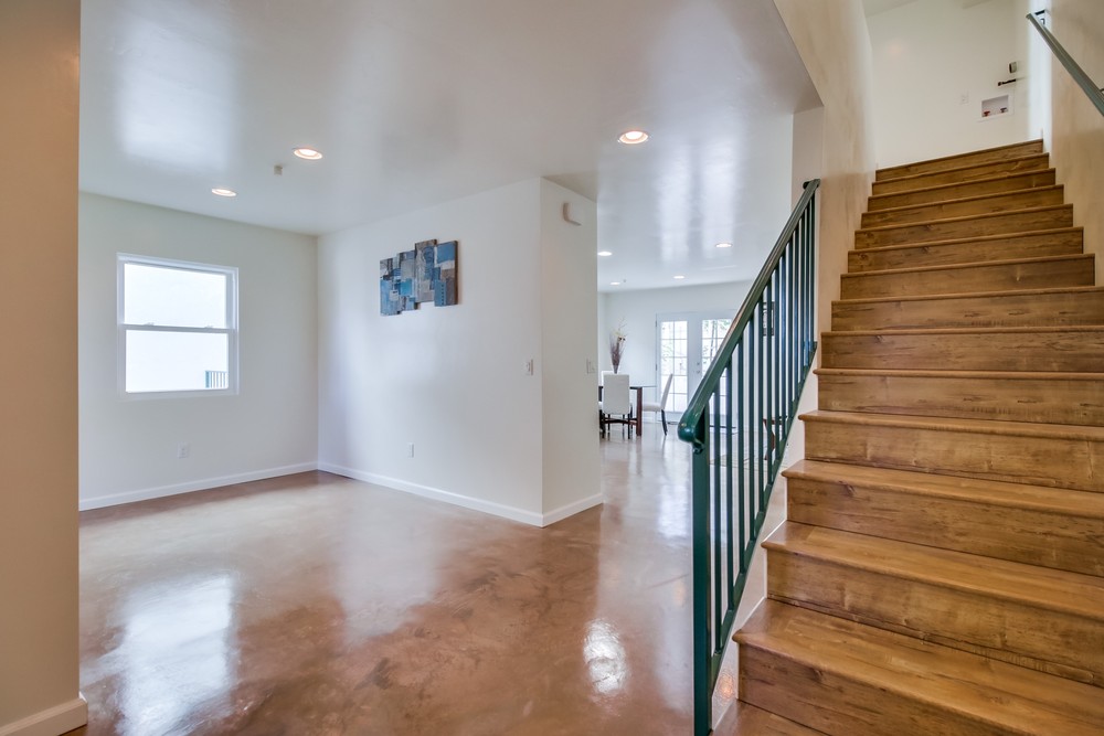 Virtual tour photo 18 of 46 for 3223 Euclid Ave