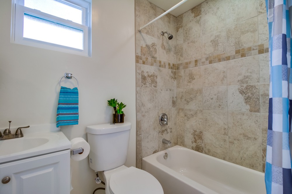 Virtual tour photo 30 of 46 for 3223 Euclid Ave