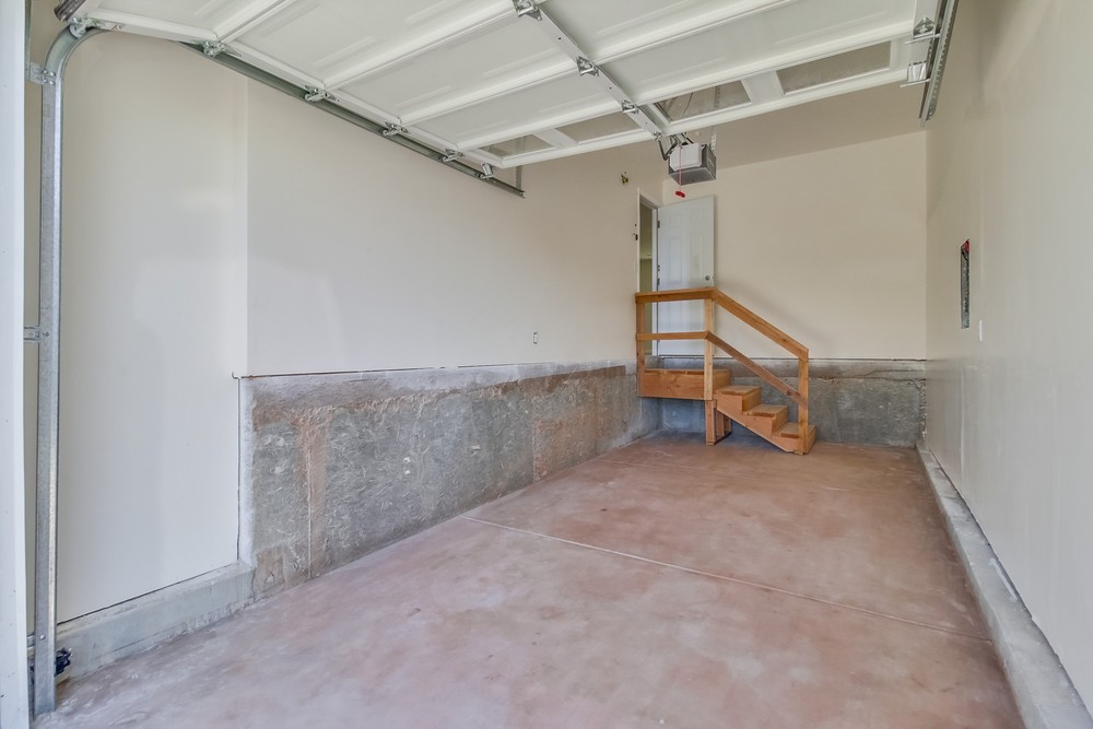 Virtual tour photo 33 of 46 for 3223 Euclid Ave