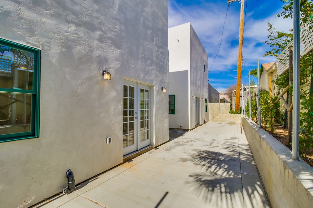 Virtual tour photo 34 of 46 for 3223 Euclid Ave