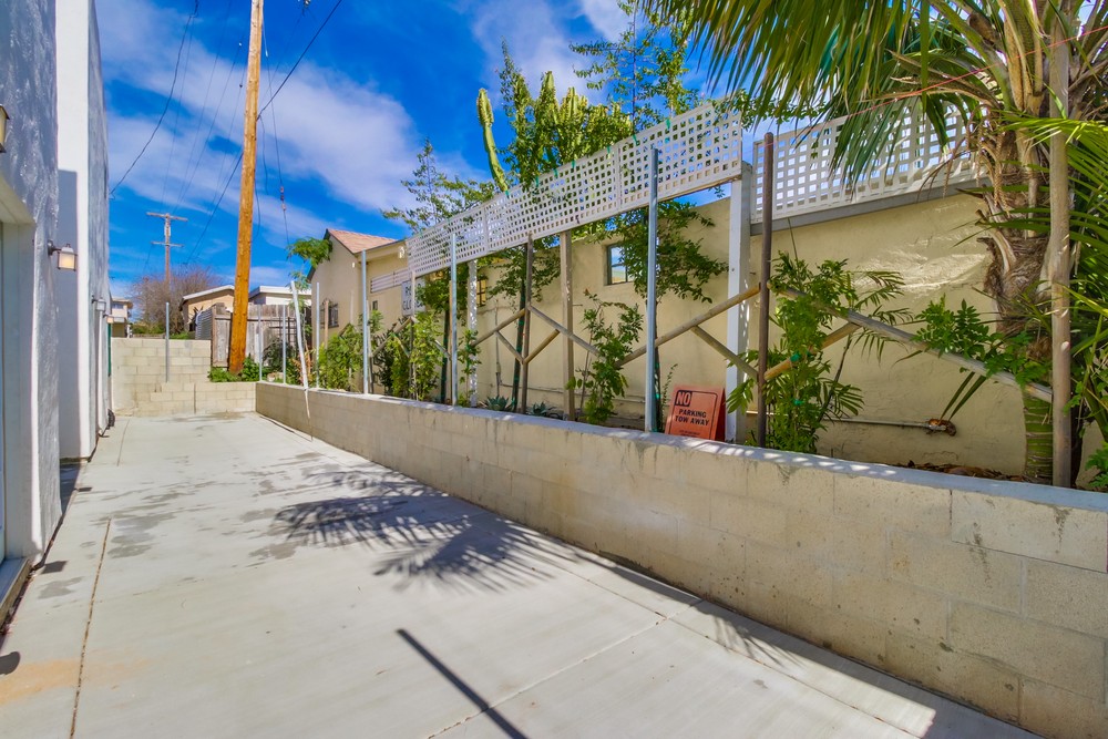 Virtual tour photo 35 of 46 for 3223 Euclid Ave