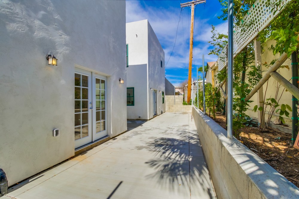 Virtual tour photo 39 of 46 for 3223 Euclid Ave
