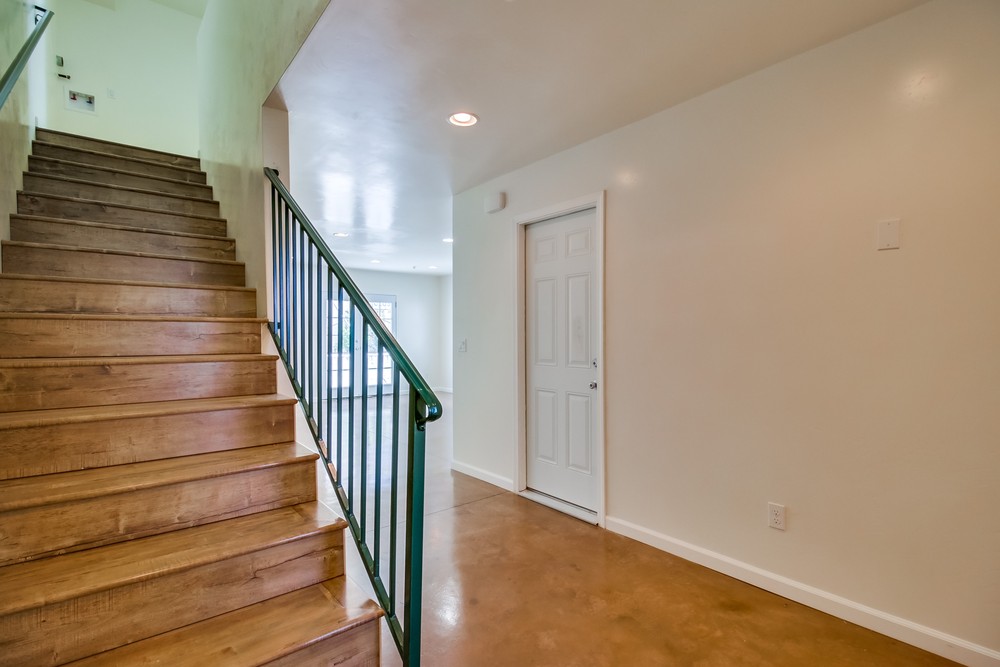 Virtual tour photo 42 of 46 for 3223 Euclid Ave