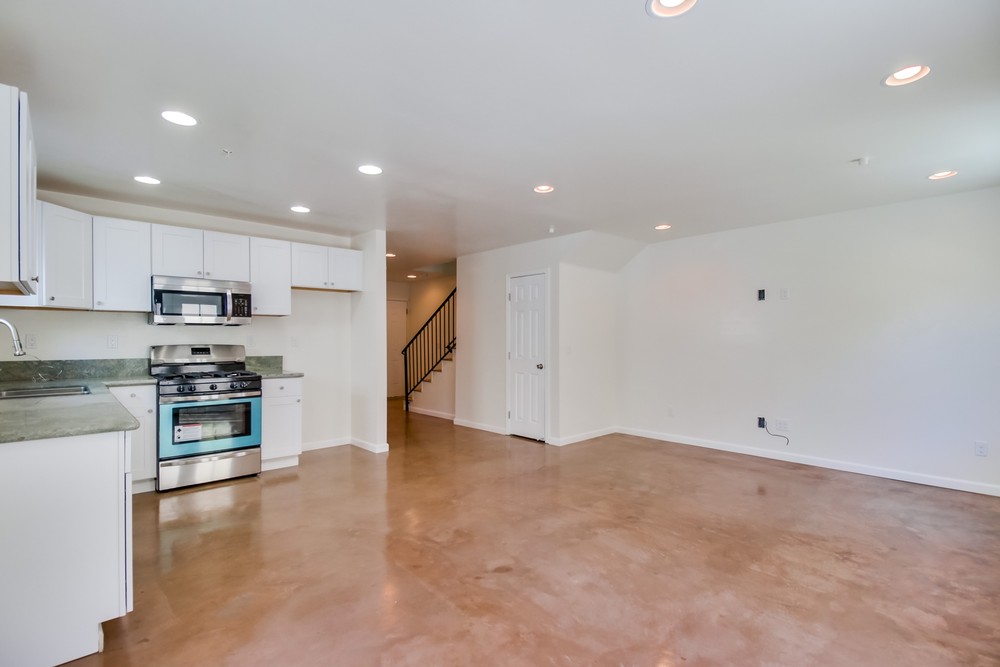 Virtual tour photo 44 of 46 for 3223 Euclid Ave
