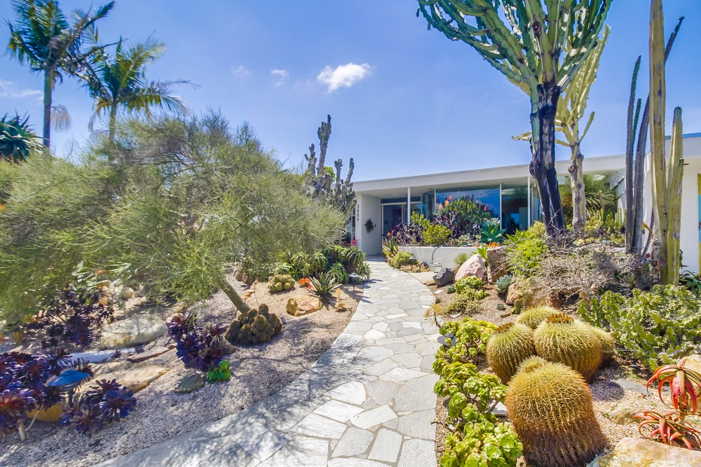 Virtual tour photo 3 of 57 for 3223 Zola St