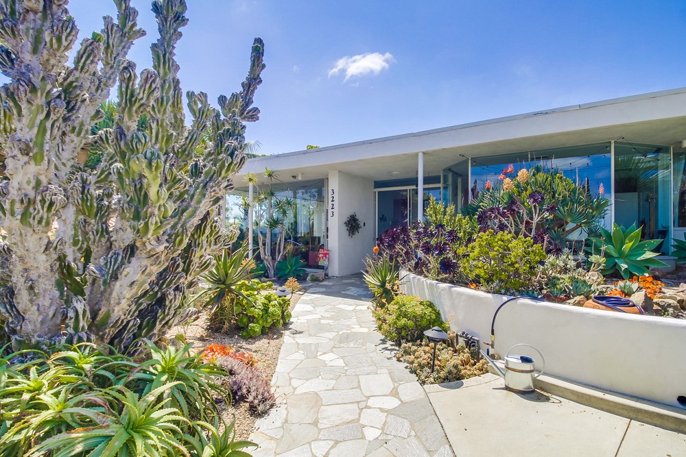 Virtual tour photo 5 of 57 for 3223 Zola St