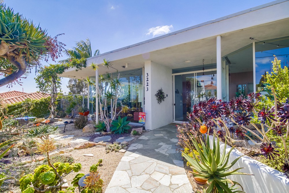 Virtual tour photo 6 of 57 for 3223 Zola St