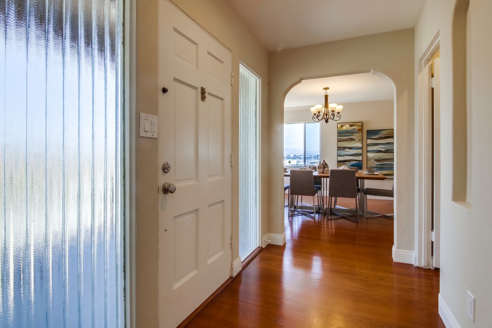 Virtual tour photo 5 of 56 for 3227 Byron St