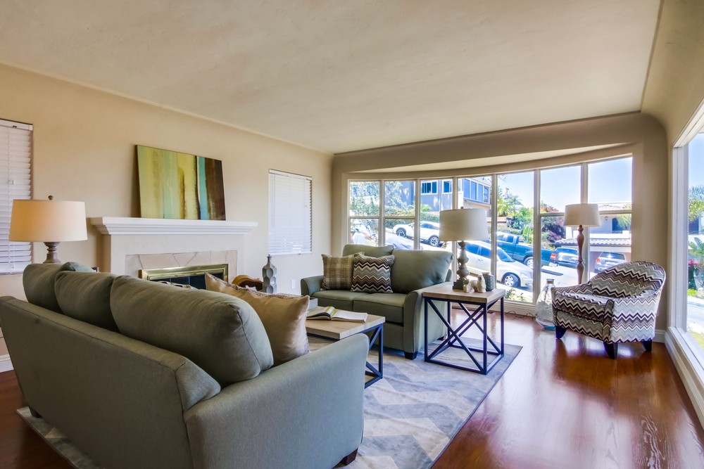 Virtual tour photo 7 of 56 for 3227 Byron St