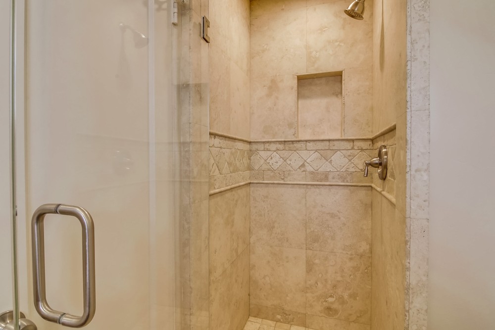 Virtual tour photo 27 of 56 for 3227 Byron St