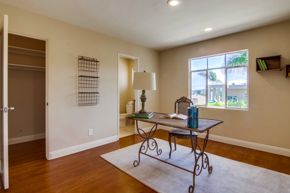 Virtual tour photo 38 of 56 for 3227 Byron St