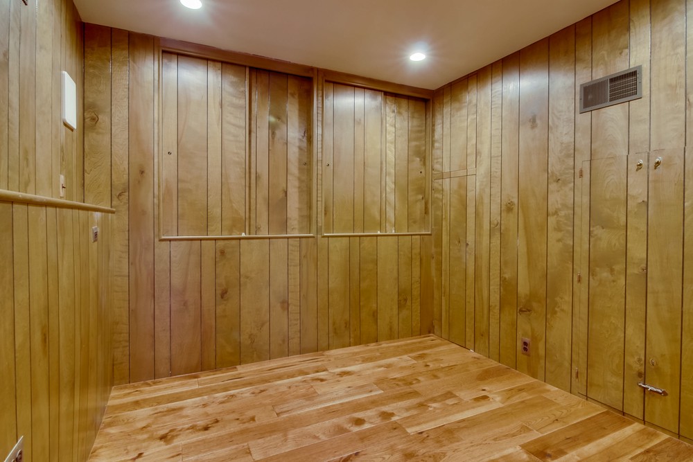 Virtual tour photo 45 of 56 for 3227 Byron St