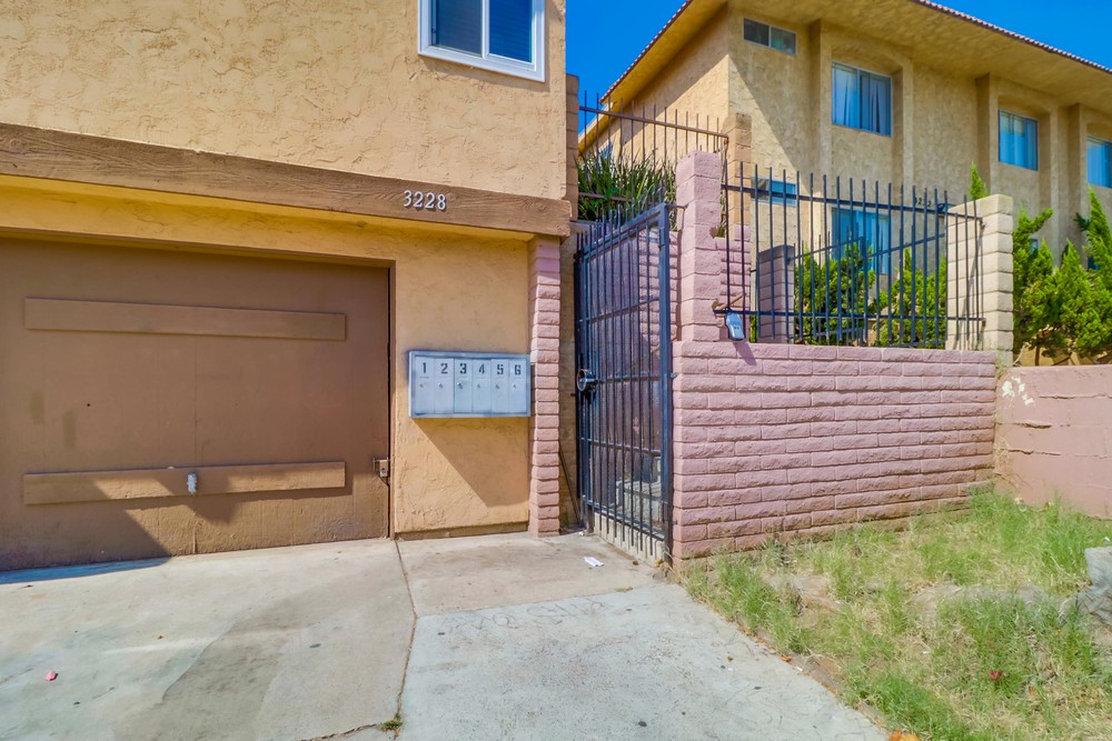 Virtual tour photo 5 of 34 for 3228 44th St