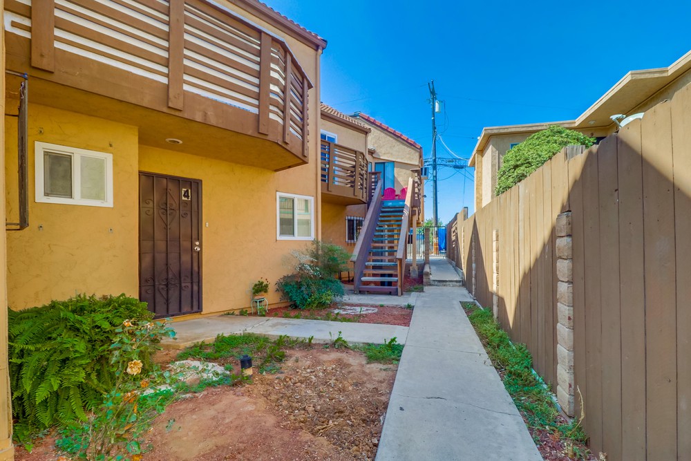 Virtual tour photo 7 of 34 for 3228 44th St