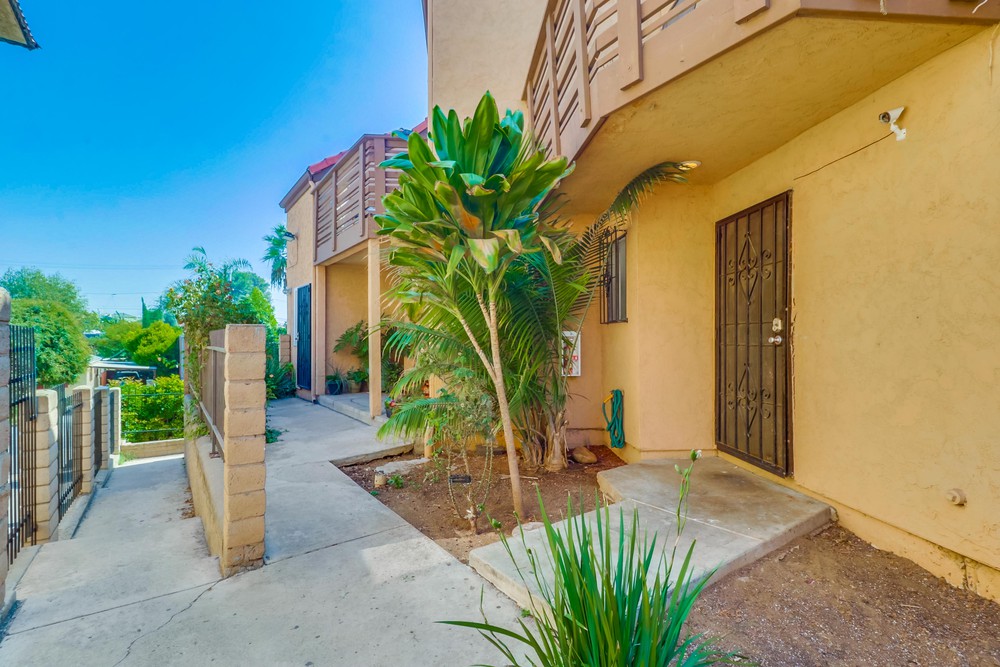 Virtual tour photo 9 of 34 for 3228 44th St