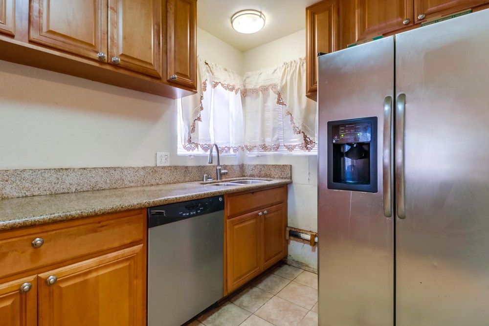 Virtual tour photo 18 of 34 for 3228 44th St