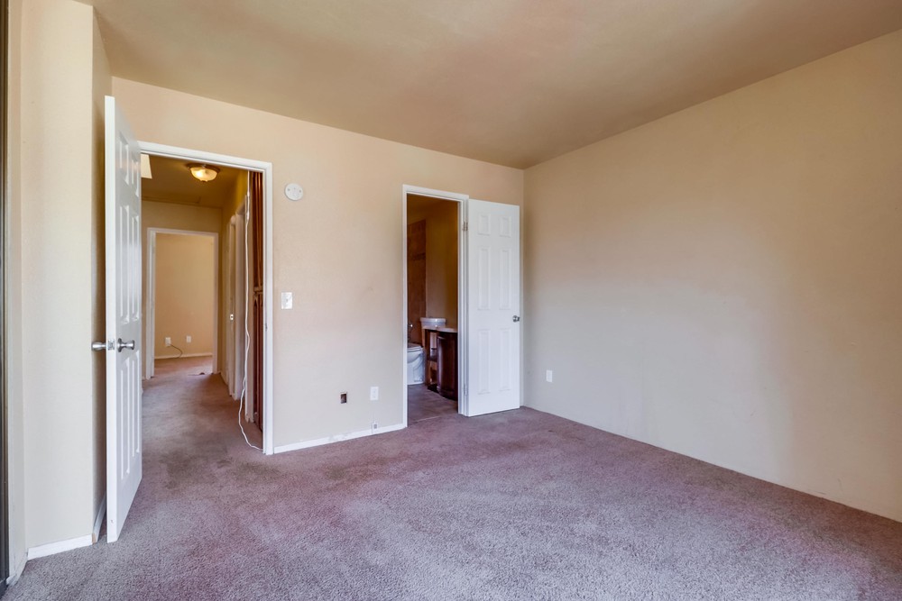 Virtual tour photo 24 of 34 for 3228 44th St
