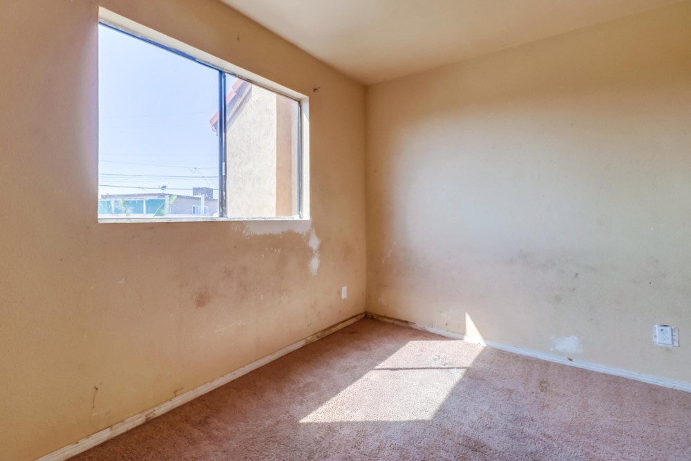 Virtual tour photo 29 of 34 for 3228 44th St