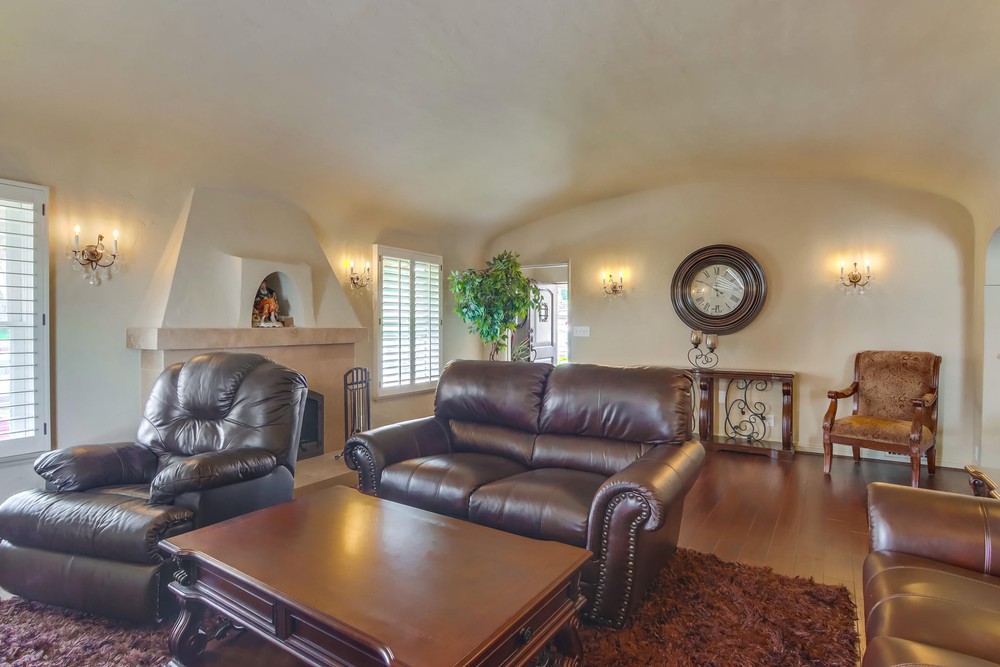 Virtual tour photo 14 of 74 for 3230 Curtis St