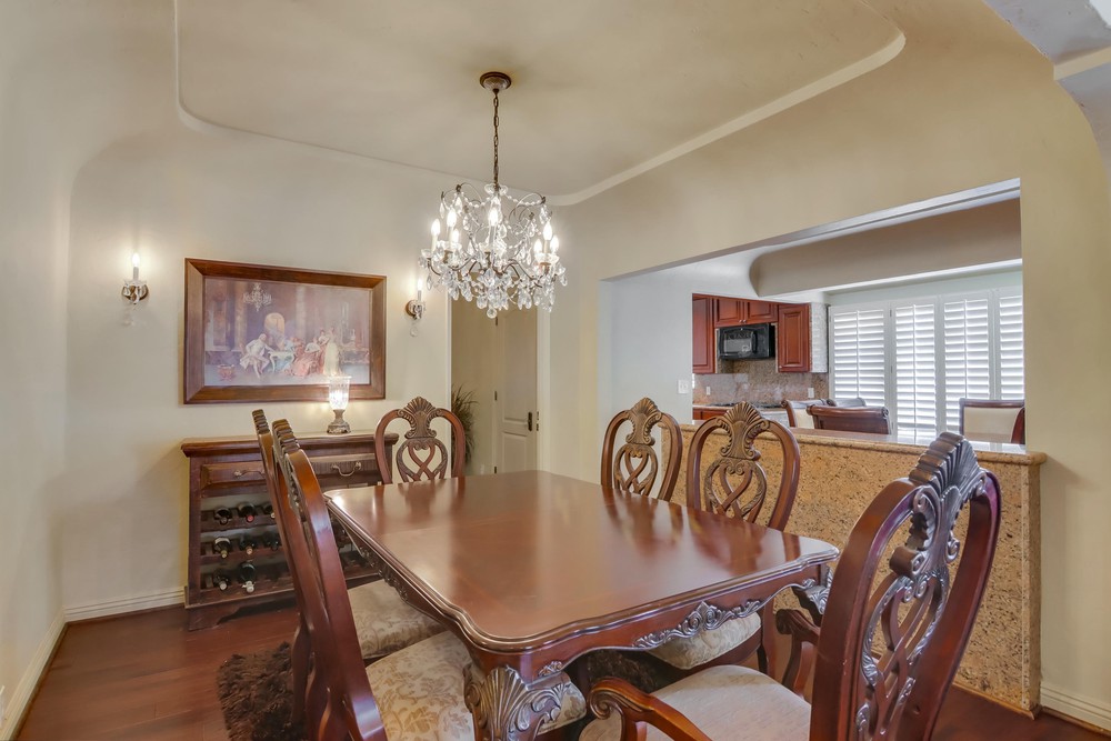 Virtual tour photo 16 of 74 for 3230 Curtis St