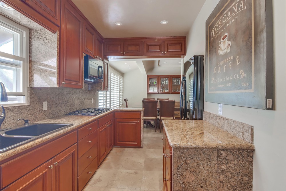 Virtual tour photo 25 of 74 for 3230 Curtis St