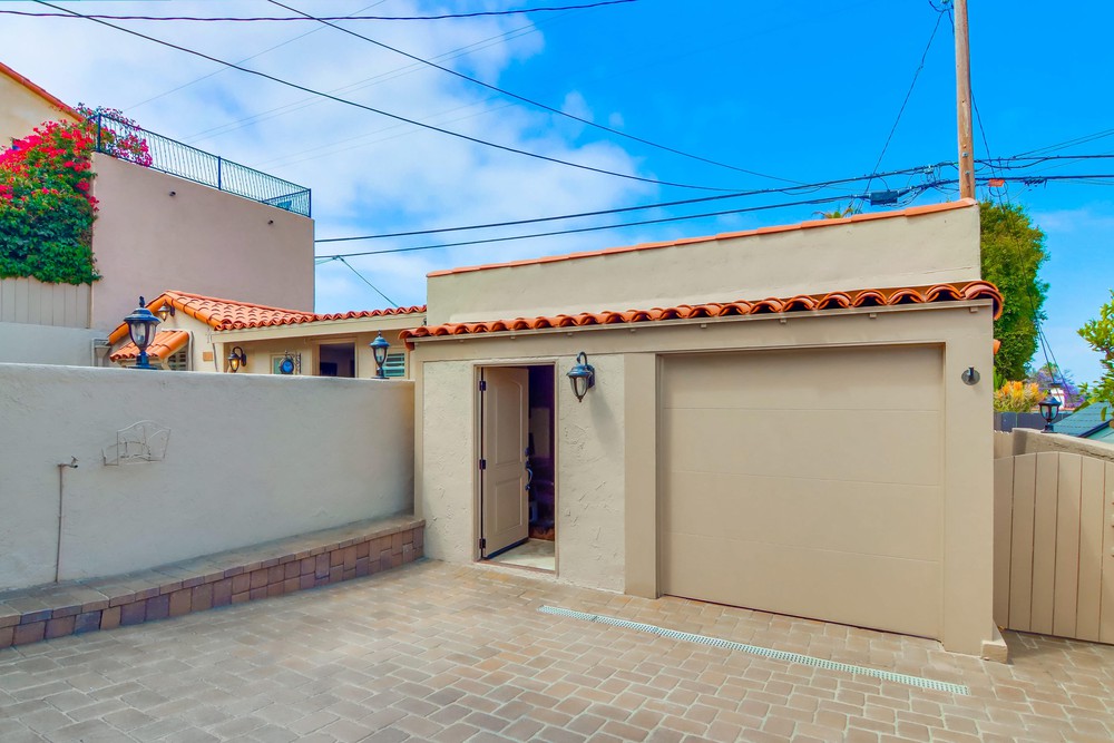 Virtual tour photo 54 of 74 for 3230 Curtis St