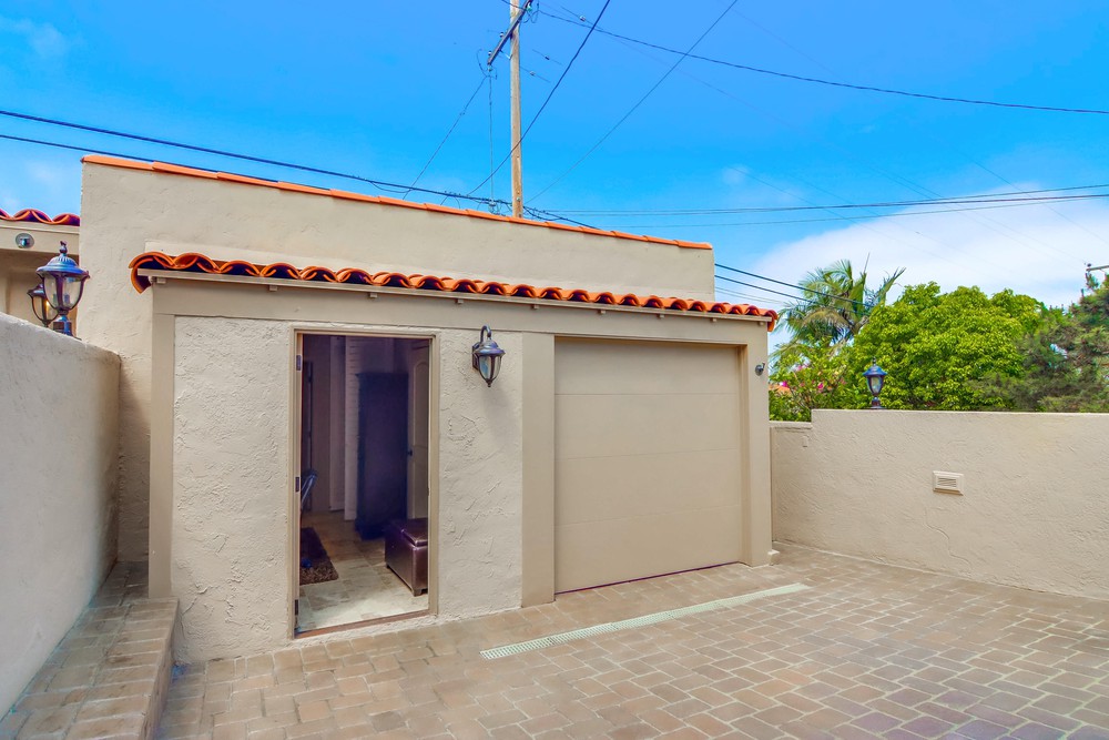 Virtual tour photo 55 of 74 for 3230 Curtis St