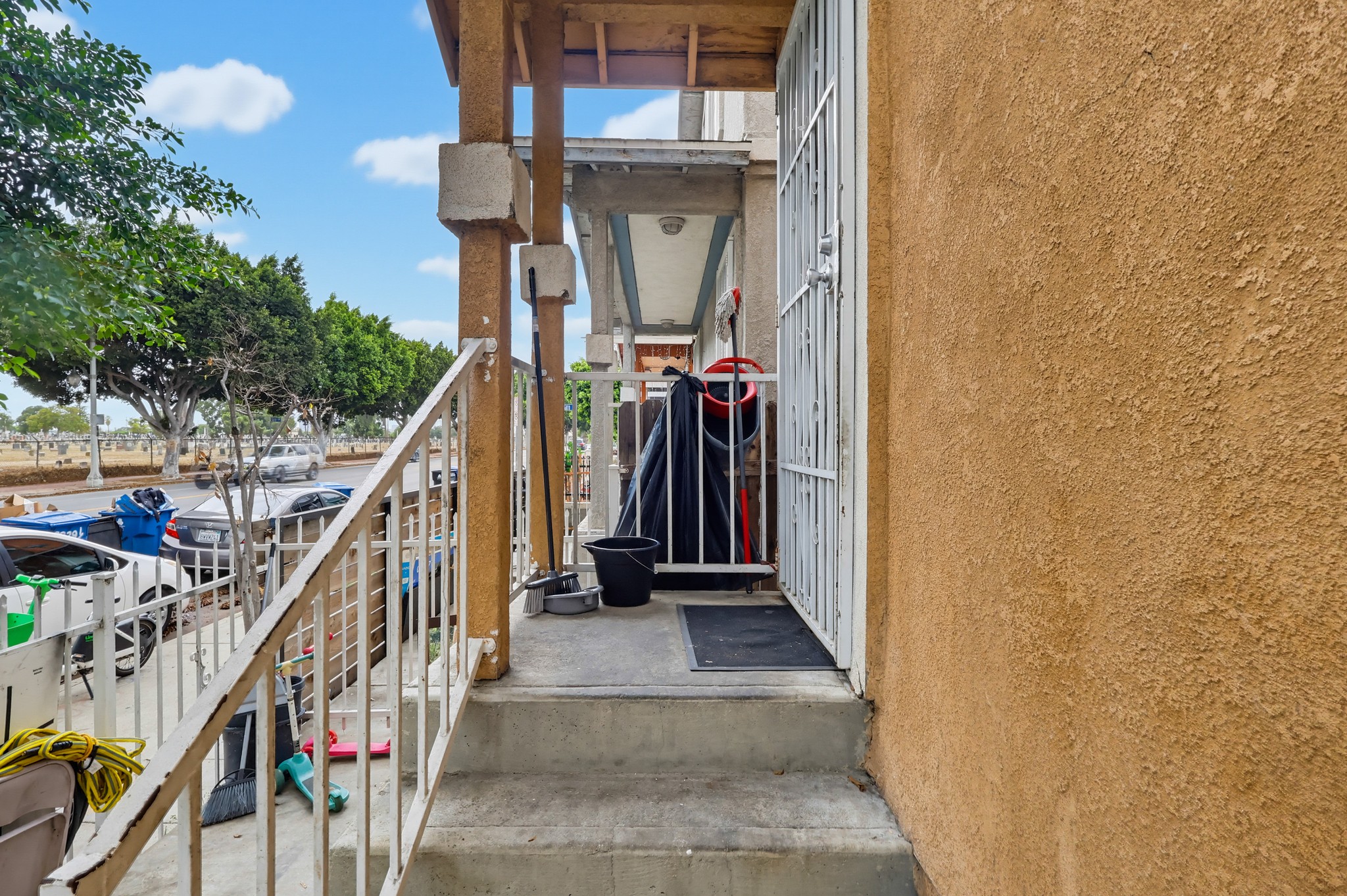 Virtual tour photo 6 of 49 for 3231 E Cesar E Chavez Ave