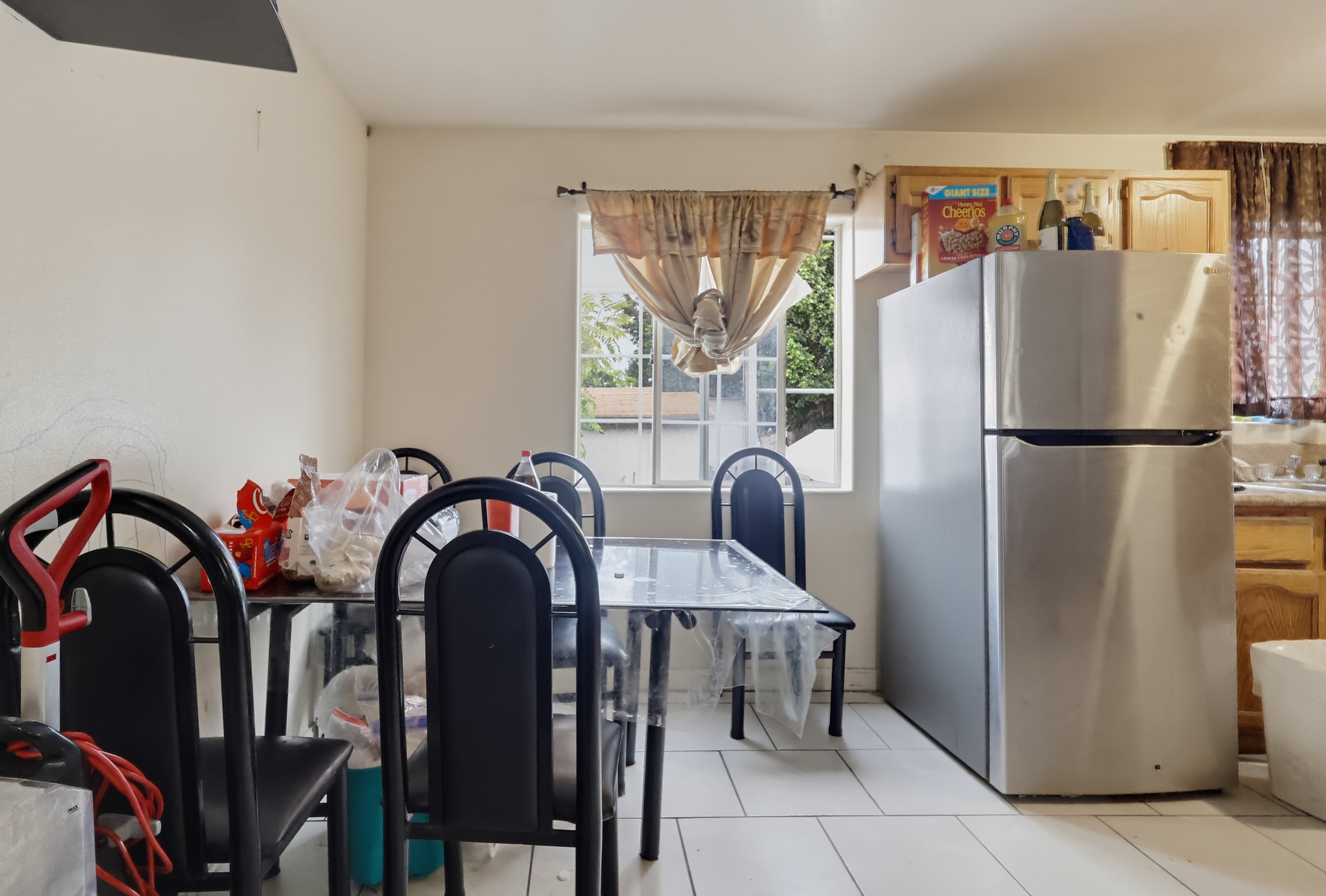 Virtual tour photo 11 of 49 for 3231 E Cesar E Chavez Ave