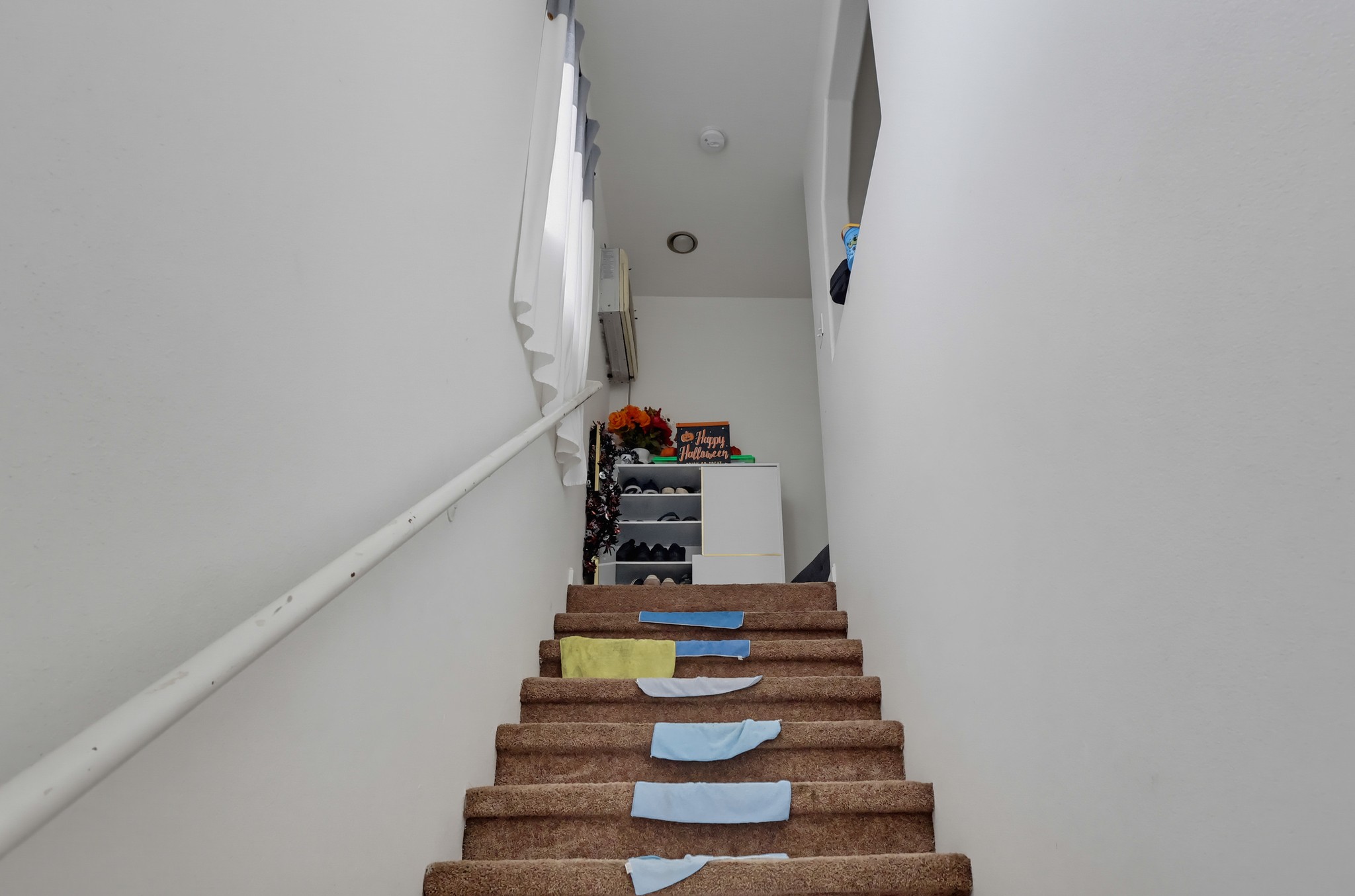 Virtual tour photo 19 of 49 for 3231 E Cesar E Chavez Ave