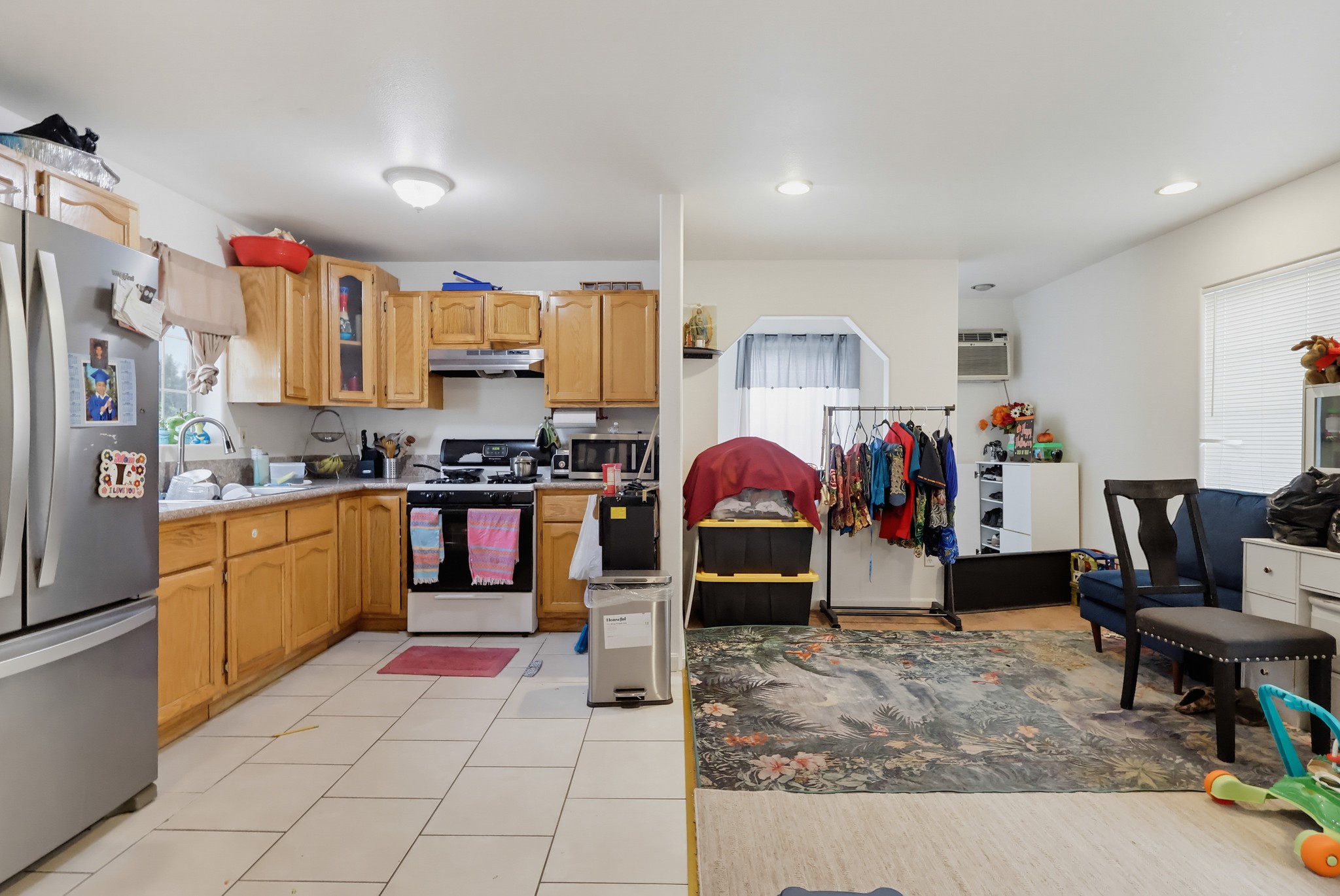 Virtual tour photo 22 of 49 for 3231 E Cesar E Chavez Ave