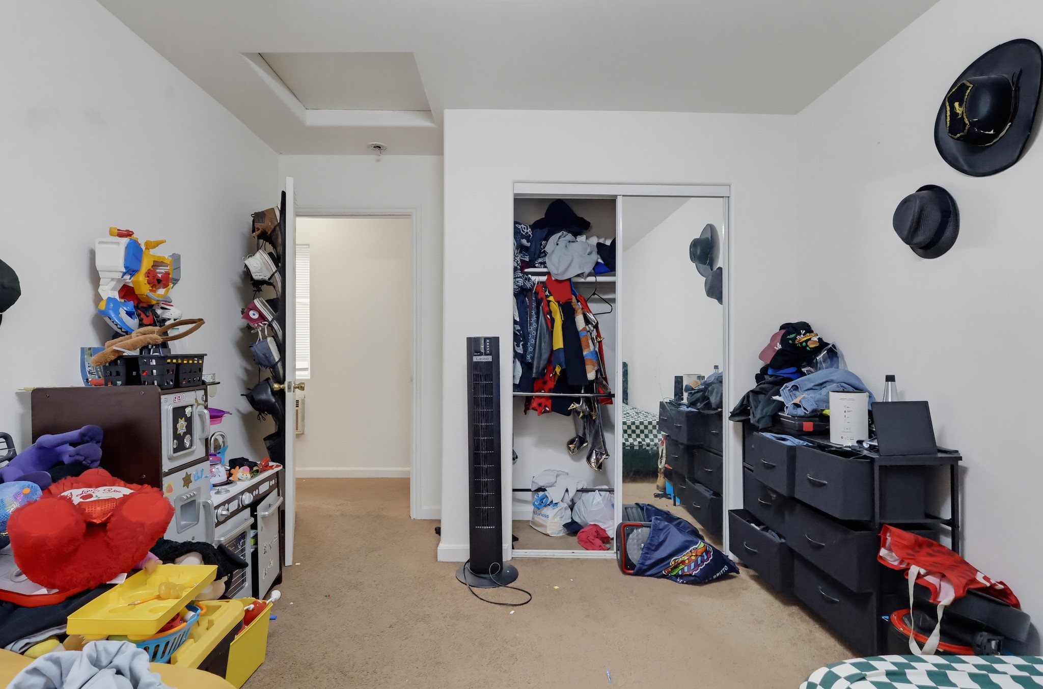 Virtual tour photo 33 of 49 for 3231 E Cesar E Chavez Ave