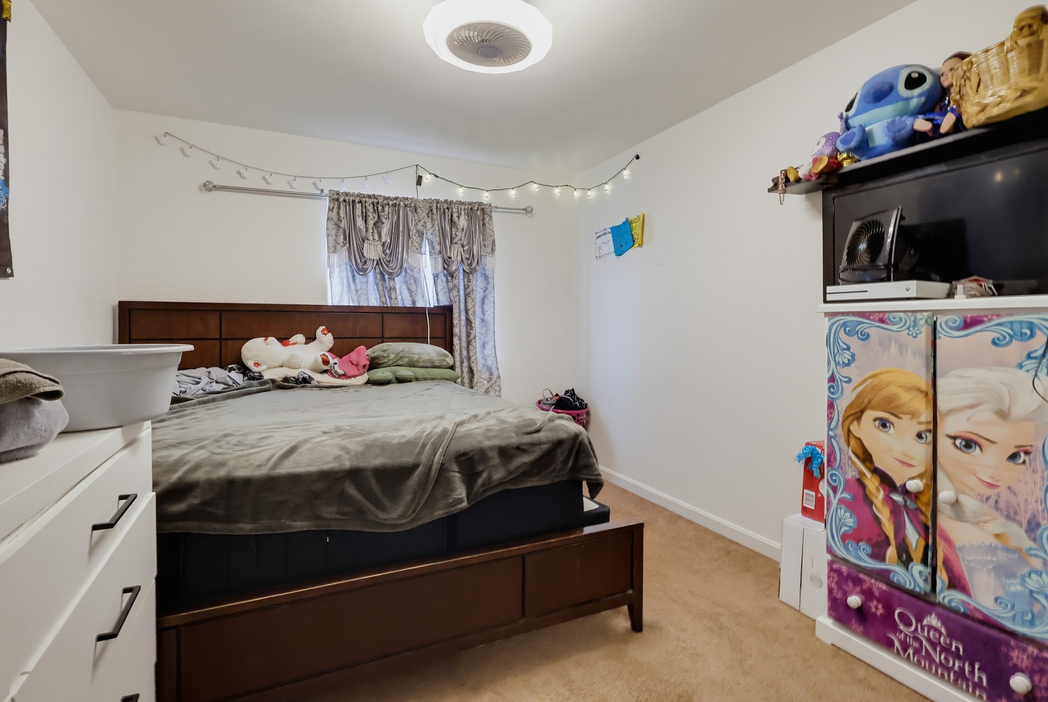 Virtual tour photo 34 of 49 for 3231 E Cesar E Chavez Ave