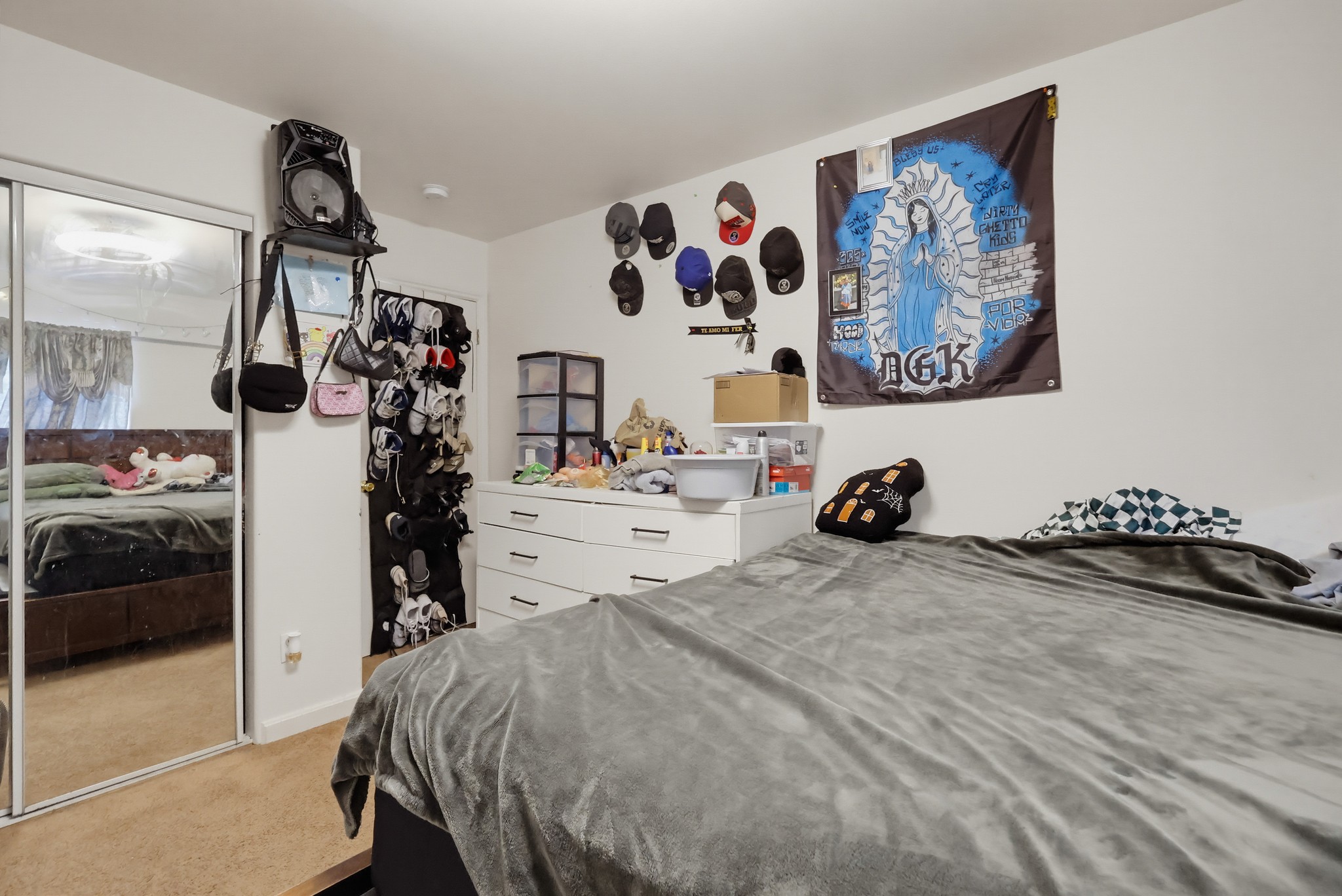 Virtual tour photo 36 of 49 for 3231 E Cesar E Chavez Ave