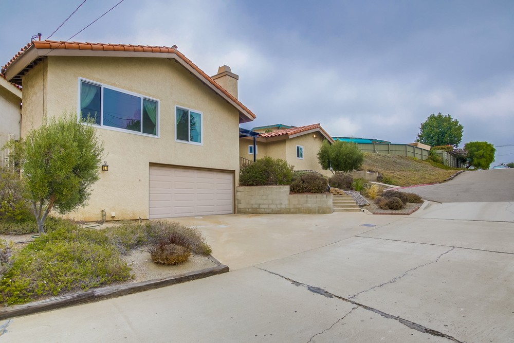 Virtual tour photo 3 of 53 for 3235 Horton Ave