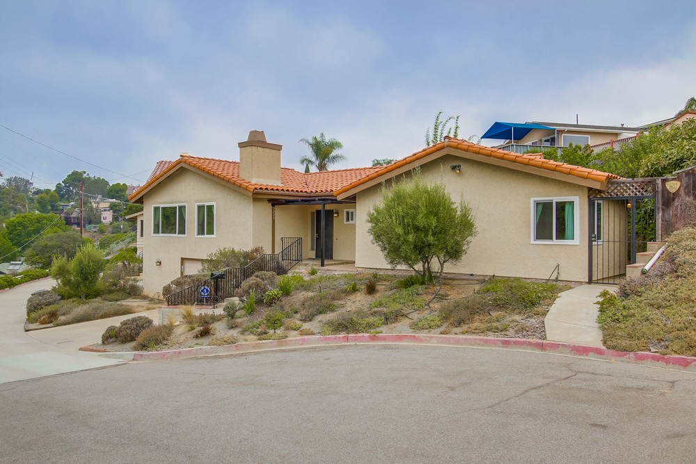Virtual tour photo 5 of 53 for 3235 Horton Ave