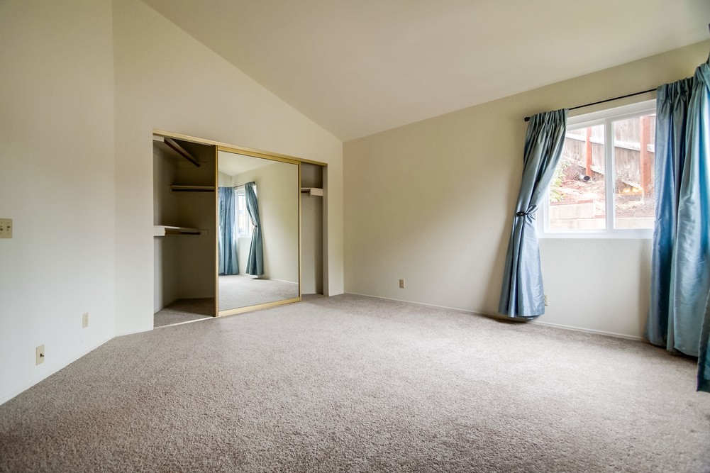 Virtual tour photo 32 of 53 for 3235 Horton Ave
