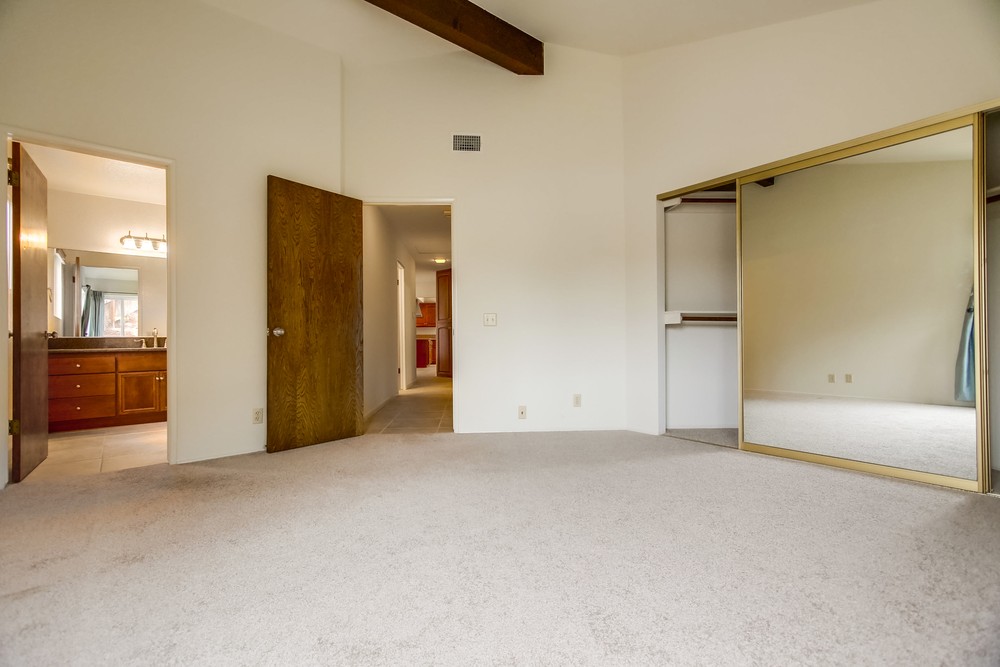 Virtual tour photo 33 of 53 for 3235 Horton Ave
