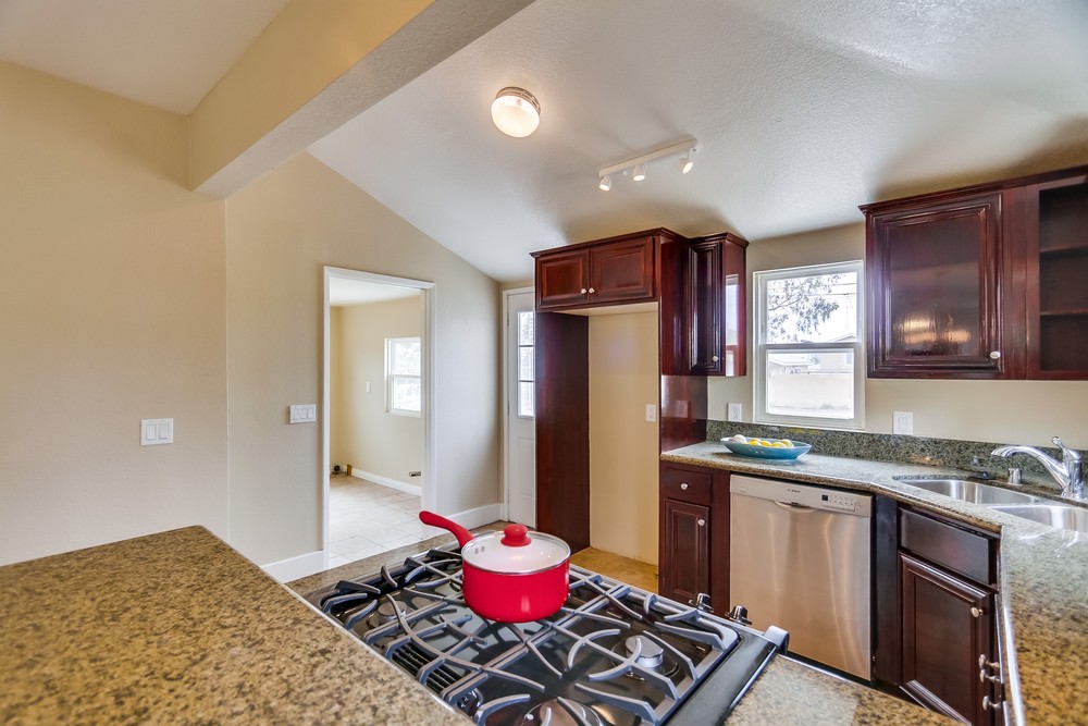 Virtual tour photo 19 of 59 for 3241 Clay Ave