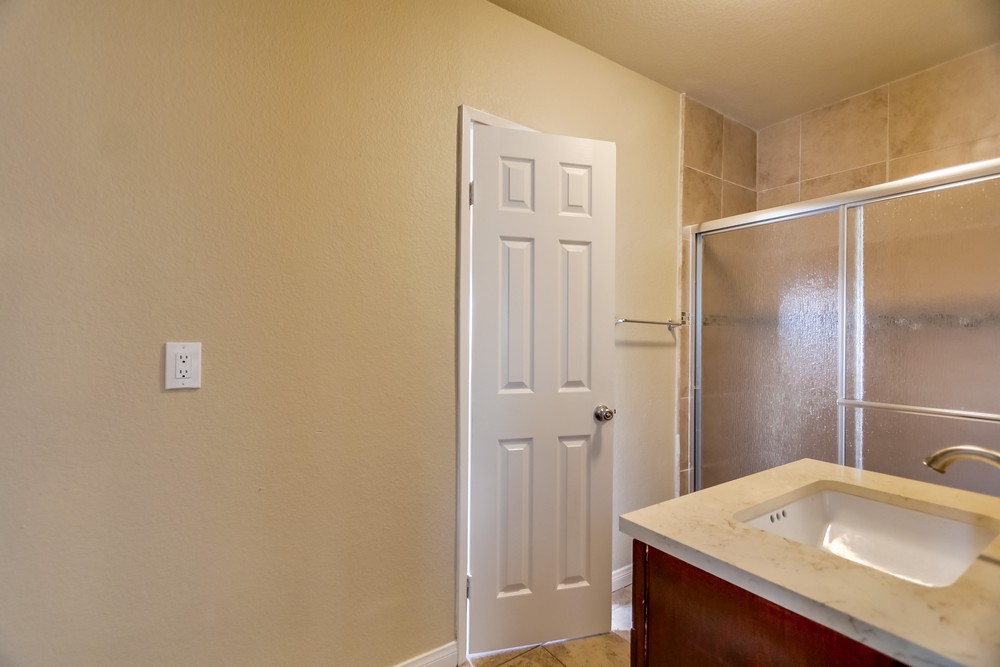 Virtual tour photo 41 of 59 for 3241 Clay Ave