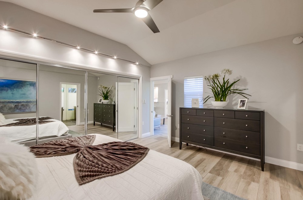 Virtual tour photo 26 of 52 for 3243 Columbia St