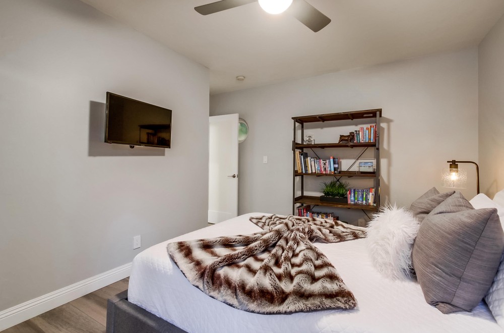 Virtual tour photo 31 of 52 for 3243 Columbia St