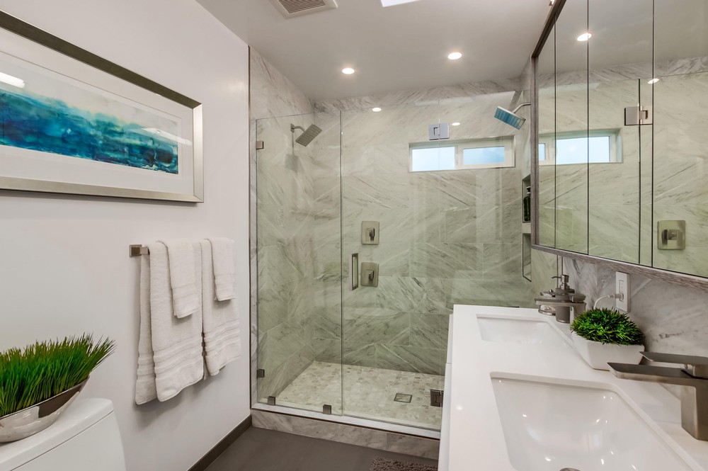 Virtual tour photo 38 of 52 for 3243 Columbia St