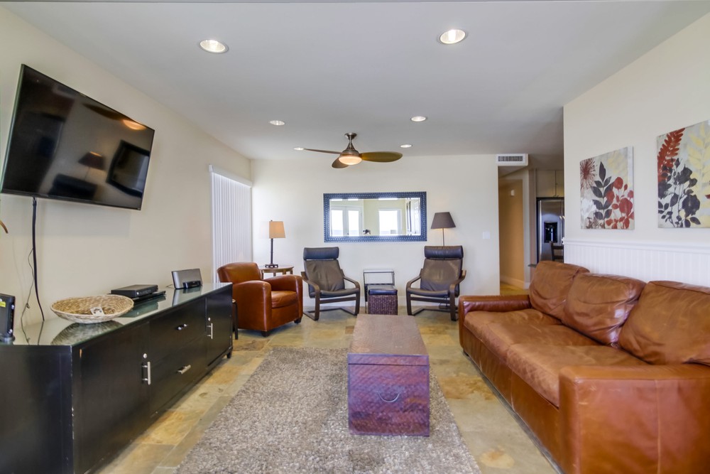 Virtual tour photo 9 of 65 for 3243 Ocean Front Walk #1