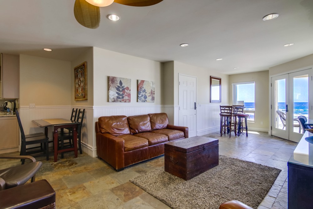 Virtual tour photo 12 of 65 for 3243 Ocean Front Walk #1
