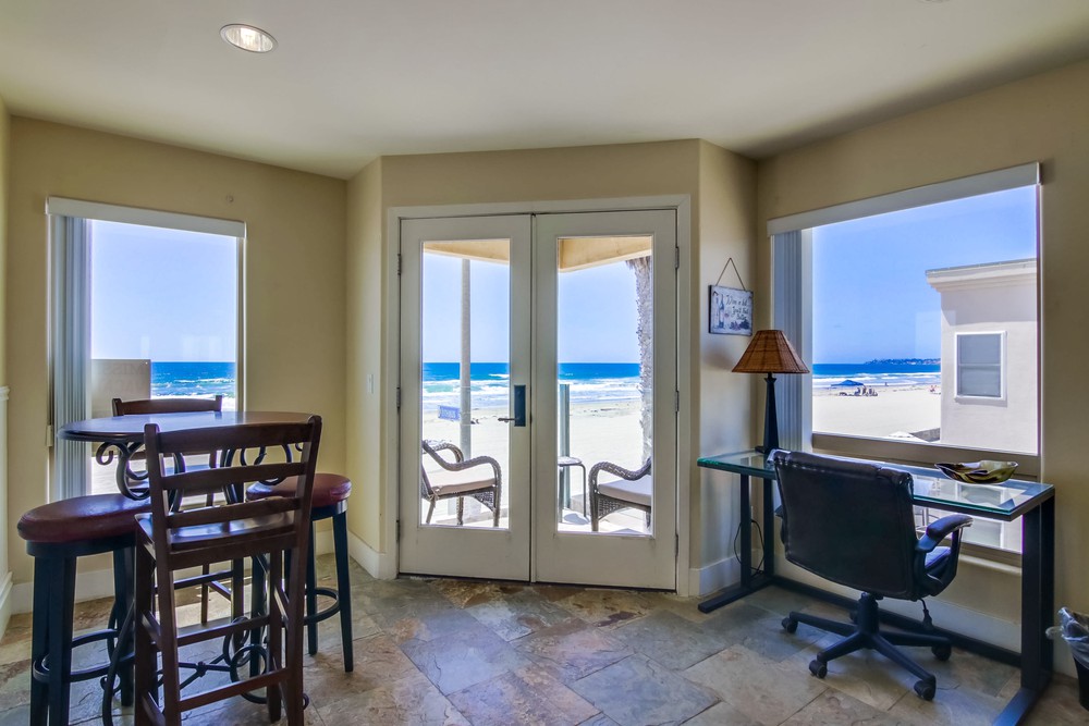Virtual tour photo 14 of 65 for 3243 Ocean Front Walk #1