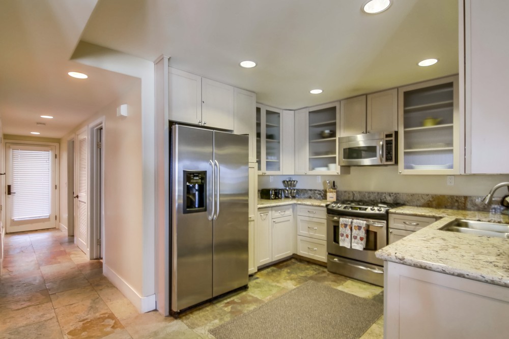 Virtual tour photo 22 of 65 for 3243 Ocean Front Walk #1