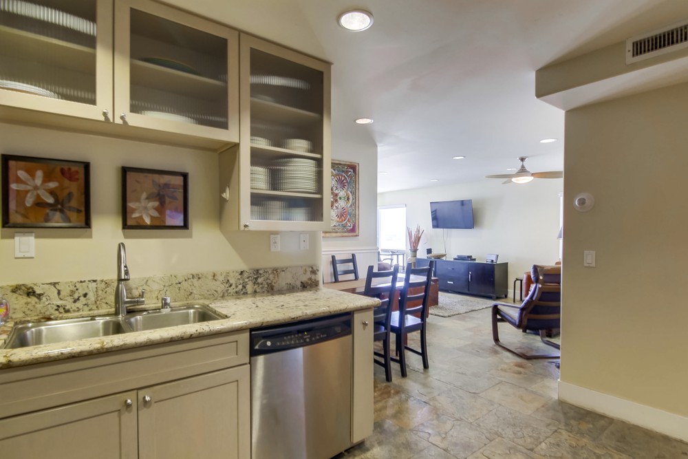 Virtual tour photo 26 of 65 for 3243 Ocean Front Walk #1