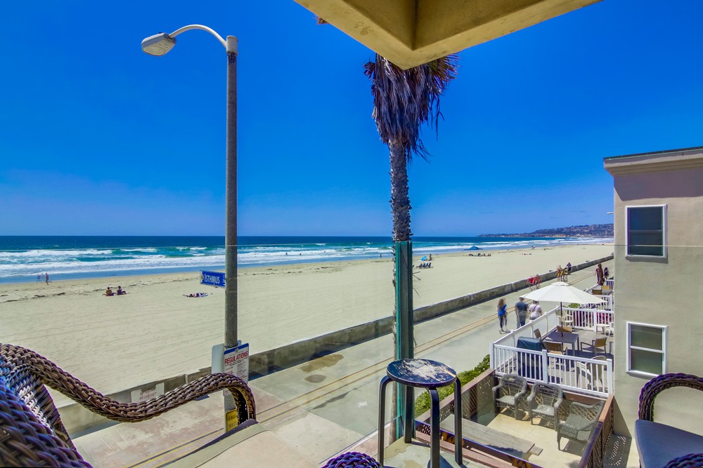 Virtual tour photo 27 of 65 for 3243 Ocean Front Walk #1